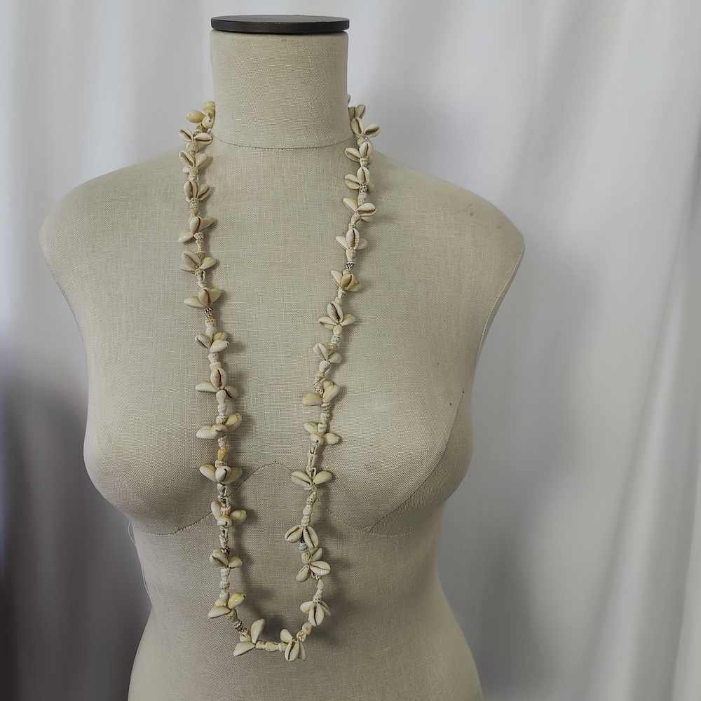 Elegant Double Shell Necklace with Natural Tones